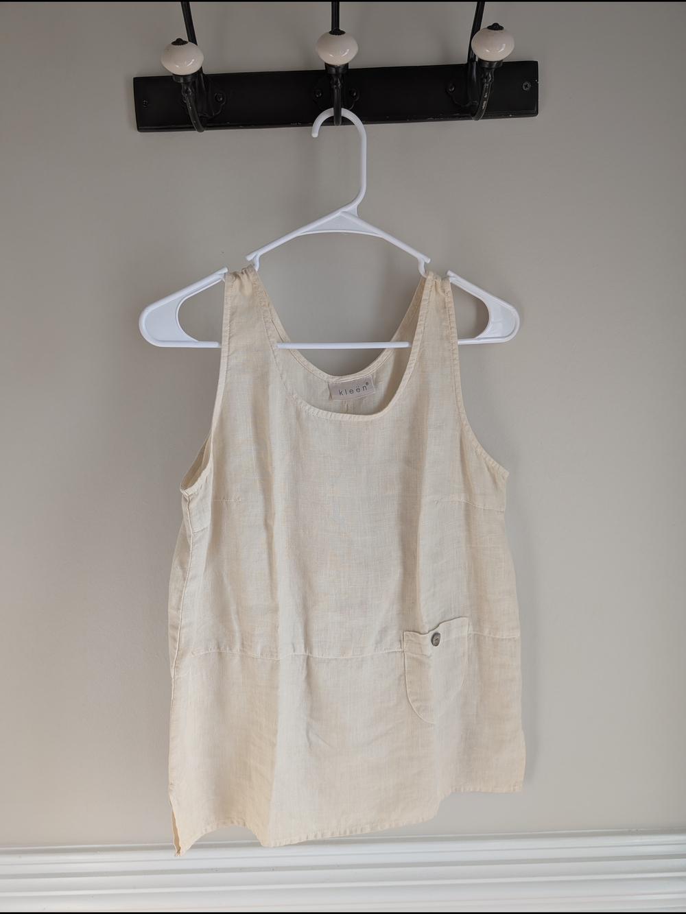 Kleen Relaxed Scoop Neck Tank Top in Cream
